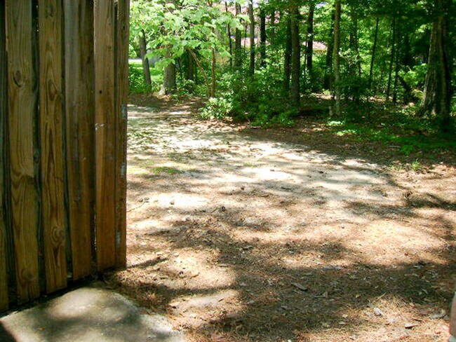 Building Photo - 114 Timber Ln