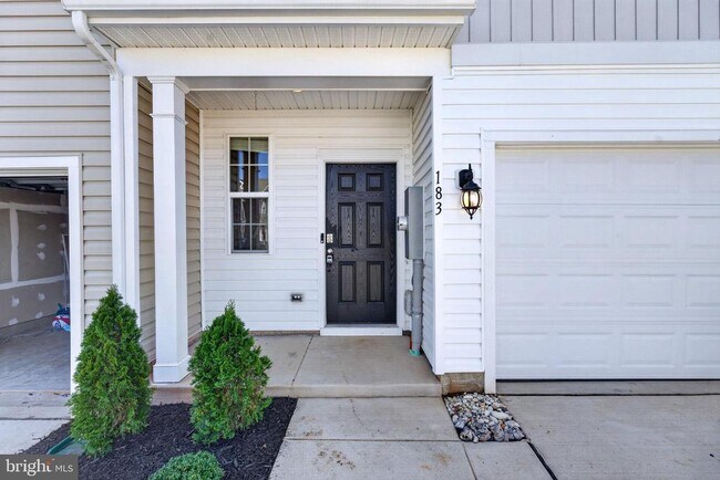 Building Photo - 183 Caterpillar Dr