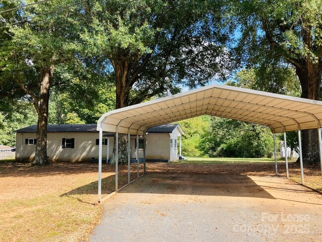 Primary Photo - 3778 Grange Rd