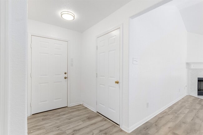 Building Photo - 25315 Twister Tr