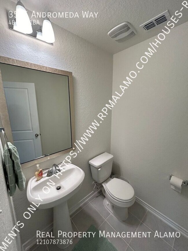 Building Photo - 3506 Andromeda Way