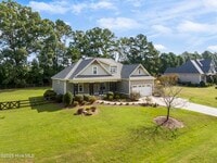 Building Photo - 585 Herons Brook Dr