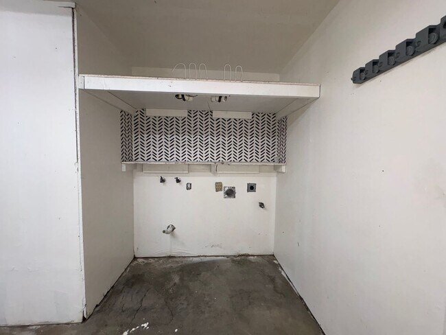 Building Photo - 1209 Vienna Ct