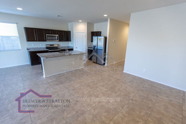 Building Photo - 44498 W Palo Aliso Way