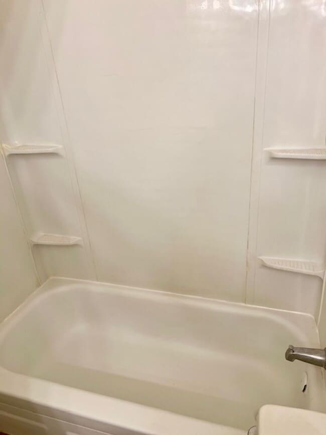 Building Photo - Updated Studio Apt. With All Utilities Included