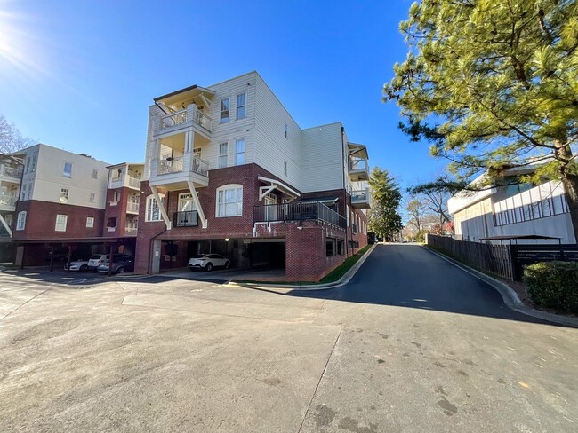 Building Photo - COMING SOON! Charlotte Living at Its Best!...