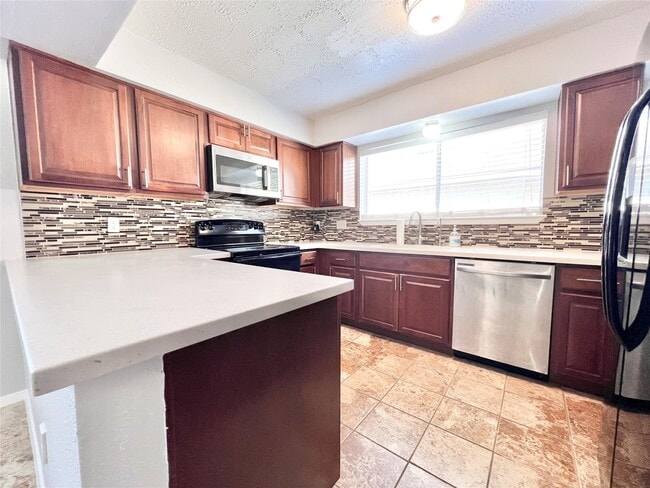 Building Photo - 19319 Cypress Bay Dr