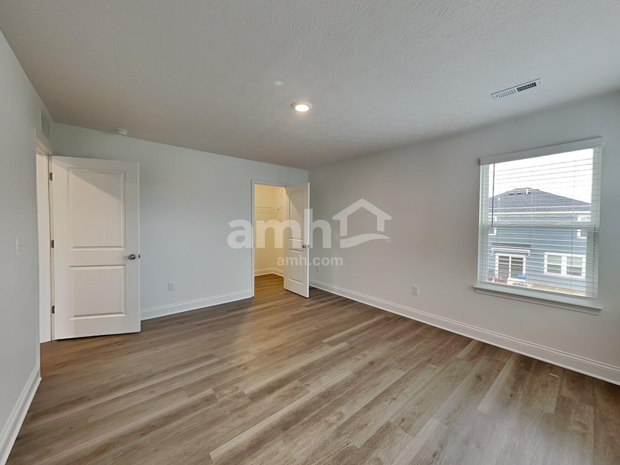 Building Photo - 318 Pine Hill Court