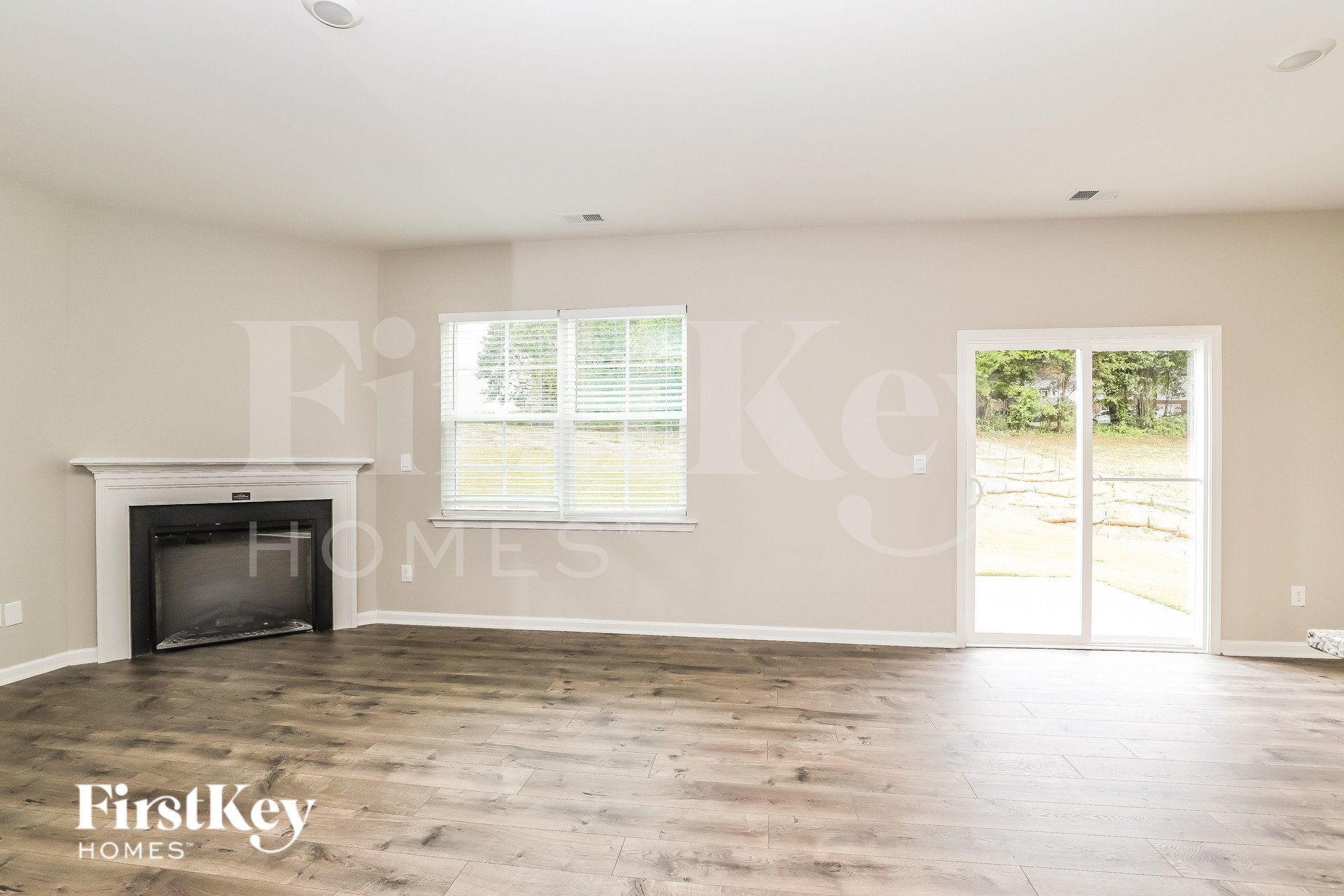 Building Photo - 154 Lisa Ln