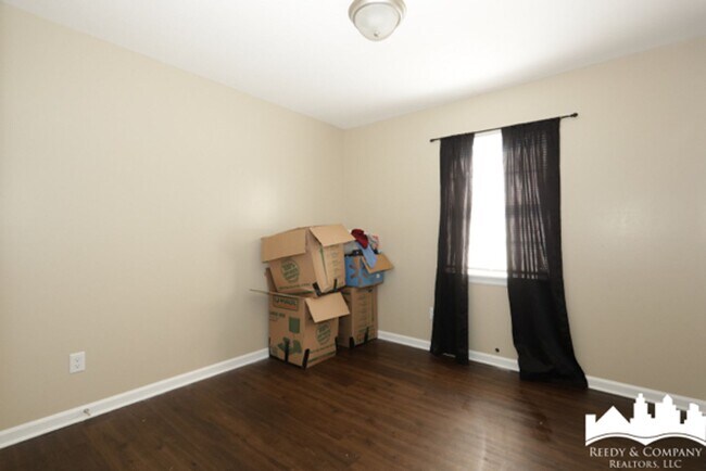 Building Photo - 4887 Peace St