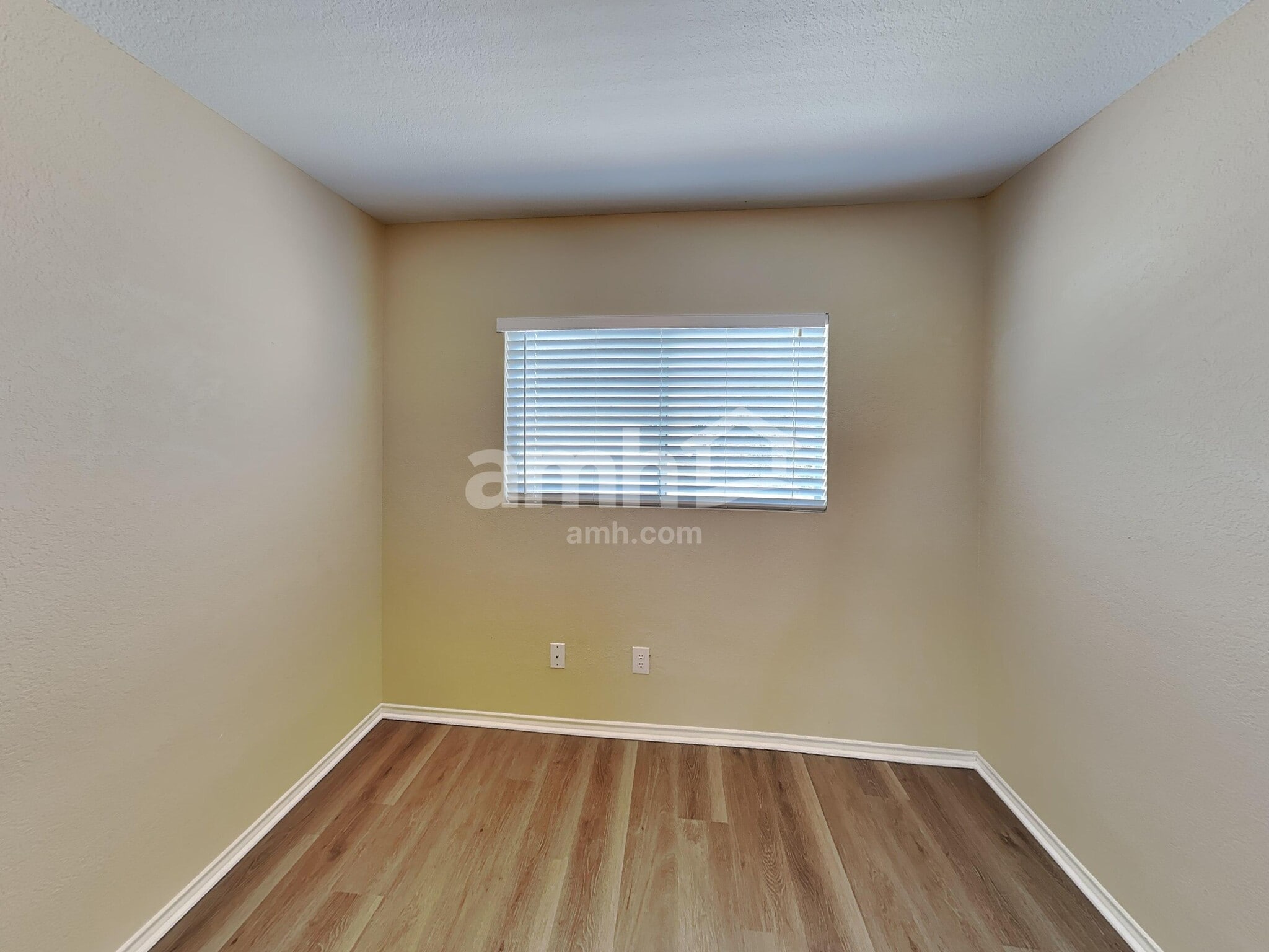 Building Photo - 12322 Mountain Pne