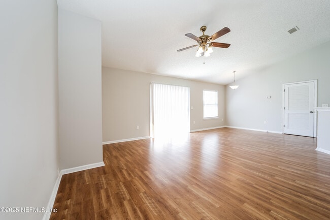Building Photo - 1620 Dartmouth Dr