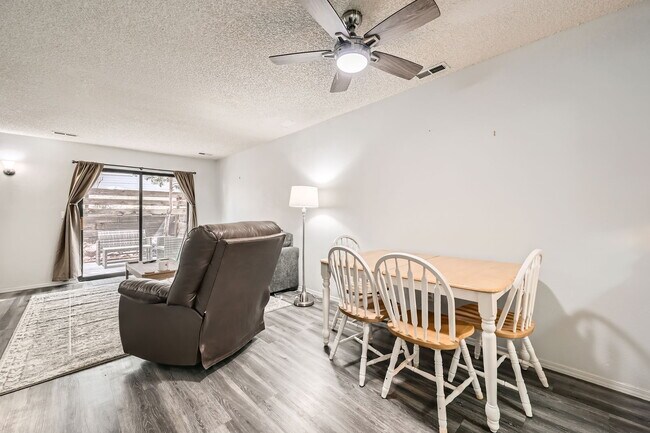 Building Photo - 961 Tampico Ct