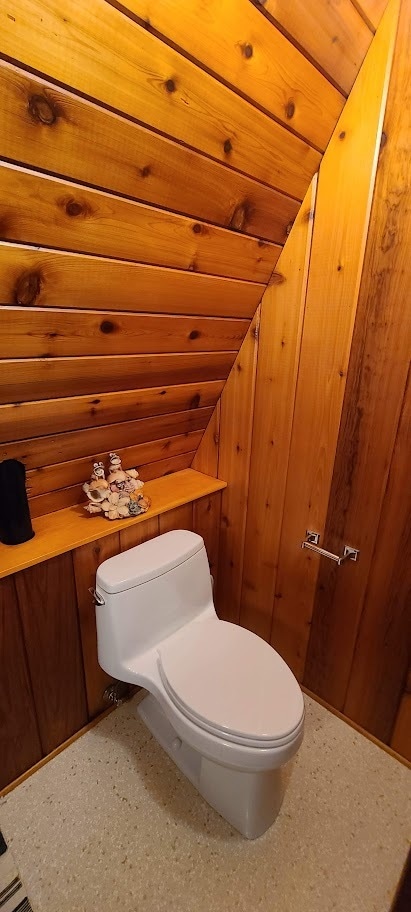 Building Photo - 2780 SW Breakers Dr