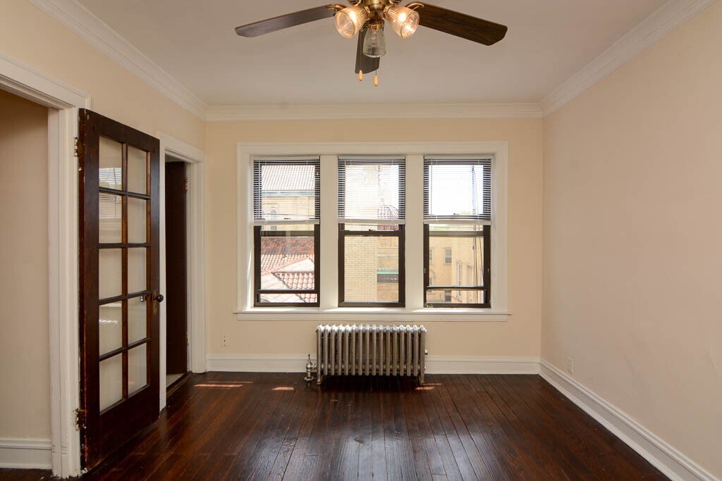Building Photo - 4752 N Paulina St