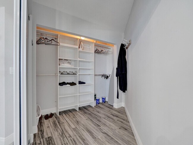 Building Photo - 2575 S Ocean Blvd