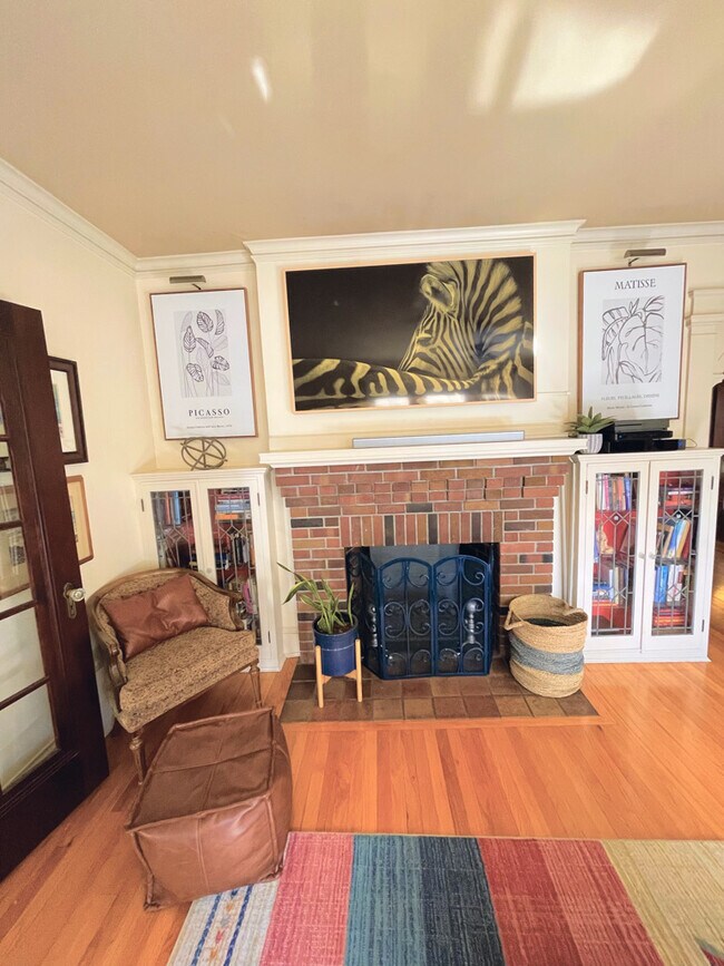 Building Photo - 18 High Ridge Rd