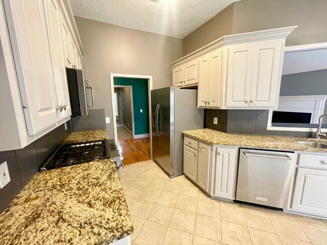 Building Photo - 3/2 For Rent in Germantown School District!