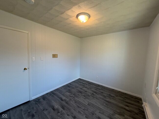 Building Photo - 5585 Gallagher Dr