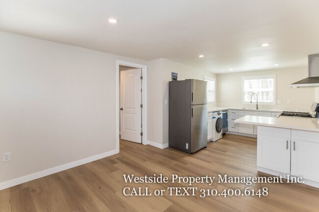 Primary Photo - 316 Ximeno Ave
