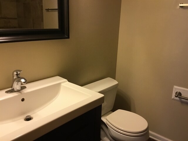 Building Photo - 4702 W Iris Ln