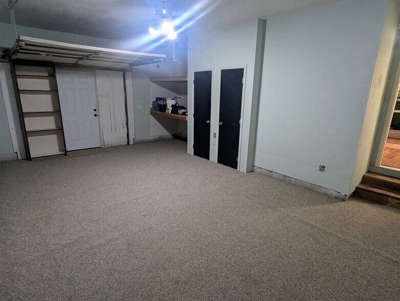 Building Photo - 2377 W Panama St