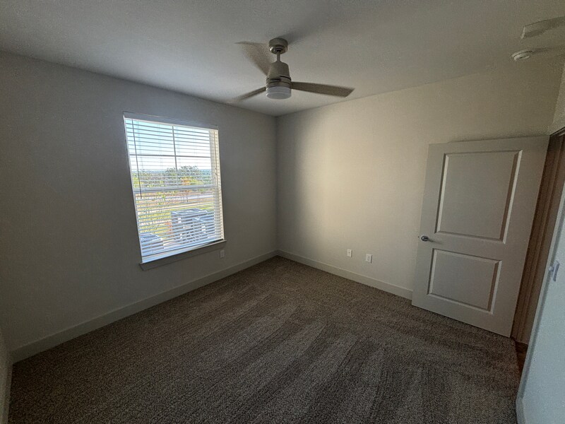 Building Photo - 216 Flint Rdg Rd