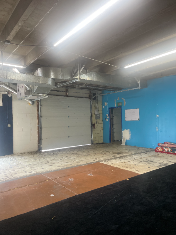 Building Photo - 1526 1/2 N Circle Dr