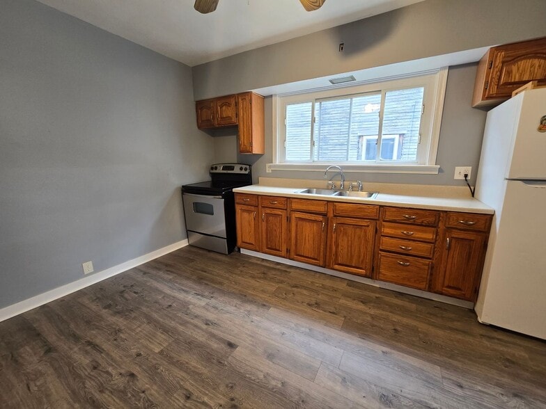 Building Photo - 62 Walnut St