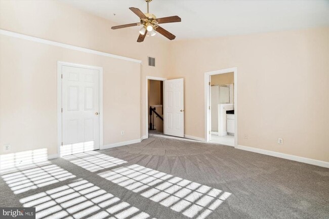 Building Photo - 10736 Folkestone Way