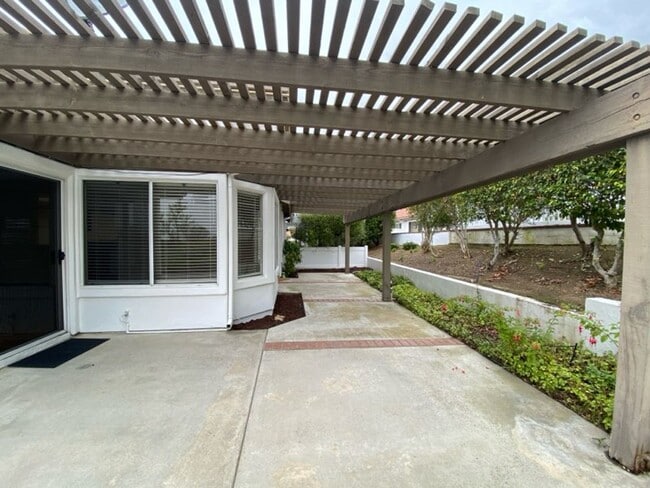Building Photo - 2bd/2bth within the Ocean Hills Country Club!