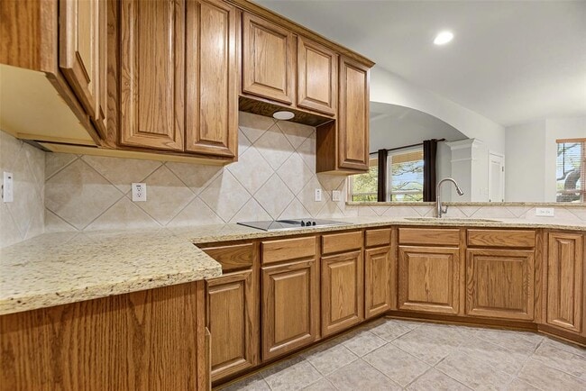 Building Photo - 2220 Comal Springs