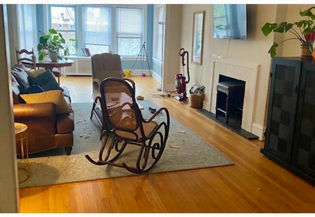 Building Photo - 329 Kedzie St