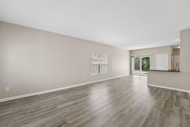 Building Photo - 2032 Opal St