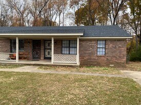 Building Photo - 75 Rushwood Dr