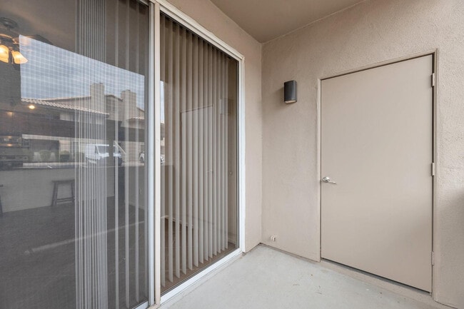Building Photo - 7009 E Acoma Dr