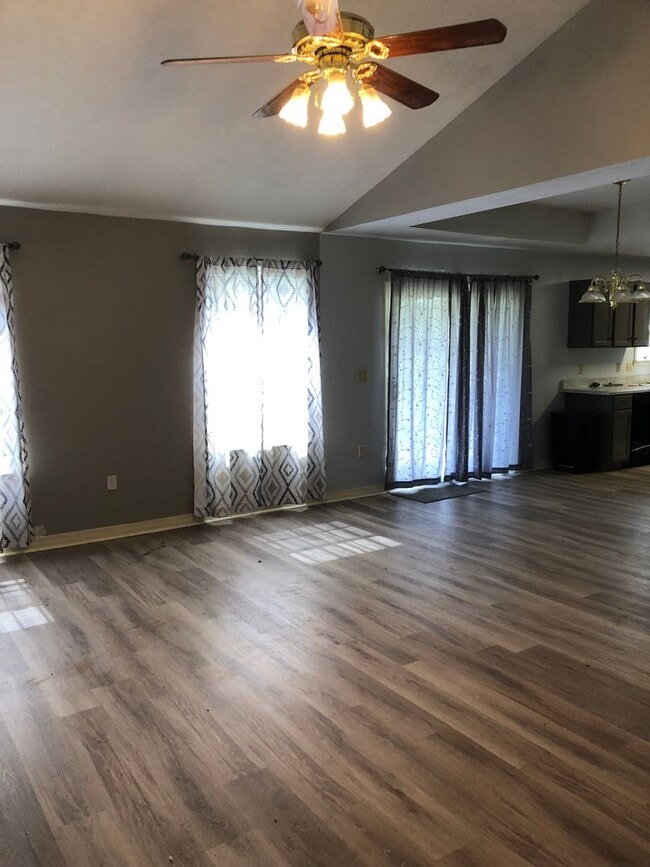 Building Photo - Peaceful 3-Bed, 2-Bath Home on 1.18 Acres ...
