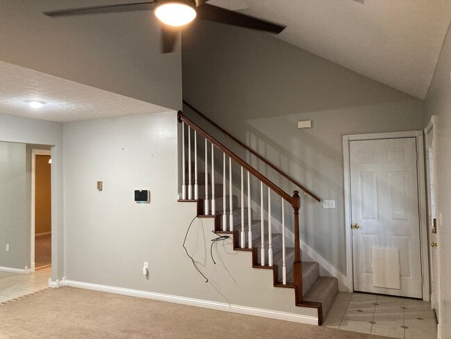Building Photo - 121 Chevy Chase Pl