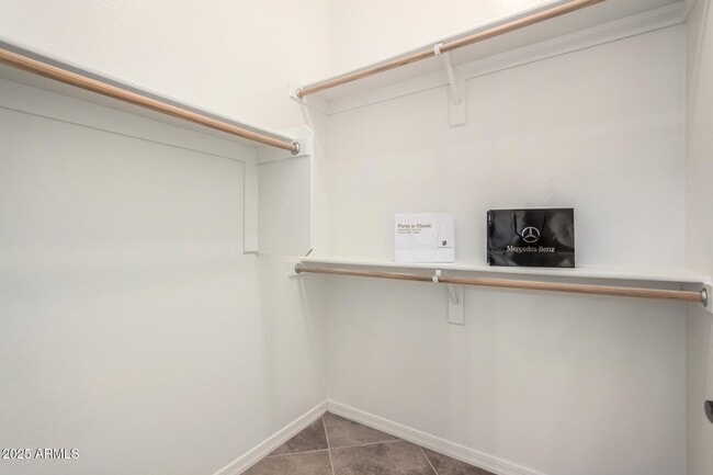 Building Photo - Stunning 4 bedroom, 3 bathroom home in the desirable community of Avian Trails!!