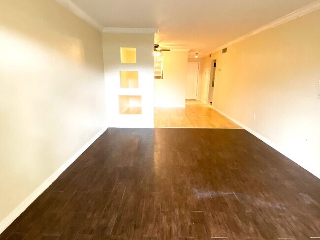 Building Photo - 1954 Conway Rd