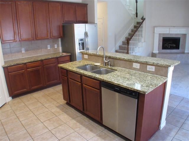 Building Photo - 2020 Webb Dr