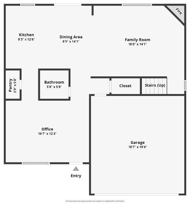 Building Photo - Spacious house with large office and 3 bedrooms in pool community. Available after July 10!