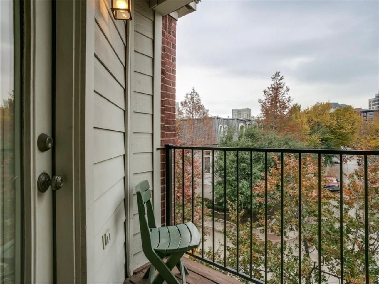 Building Photo - 2448 Worthington St