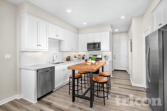 Building Photo - 24692 Saber Ct