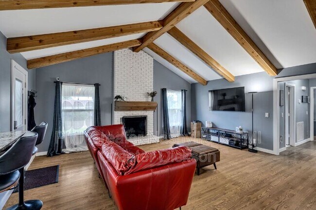 Building Photo - 1217 Shawnee Rd