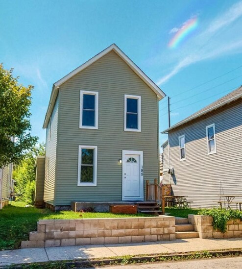 Building Photo - 185 S Cypress Ave