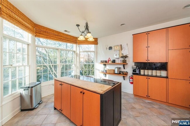 Building Photo - 115 Kensington Ln