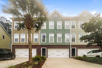 Building Photo - 3533 Claremont St