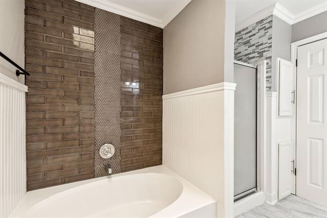 Building Photo - 4673 Feathercrest Dr