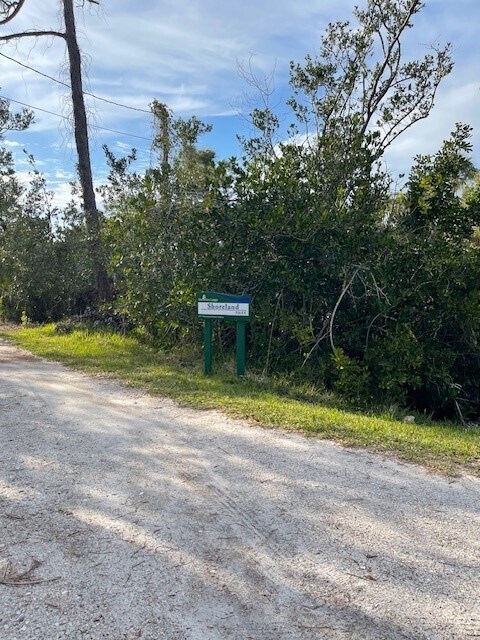 Building Photo - 1869 Highland Rd